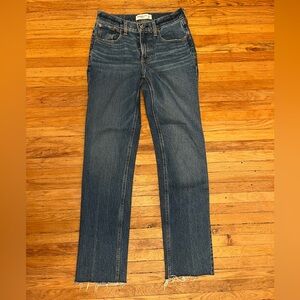 Abercrombie Mid Rise 90s Straight Leg Jean